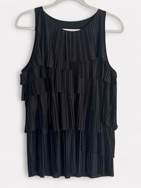Banana Republic Sleeveless Crinkle Tiered Stretchy Tank Top in M